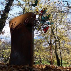 Dans le vide et dans la transparance